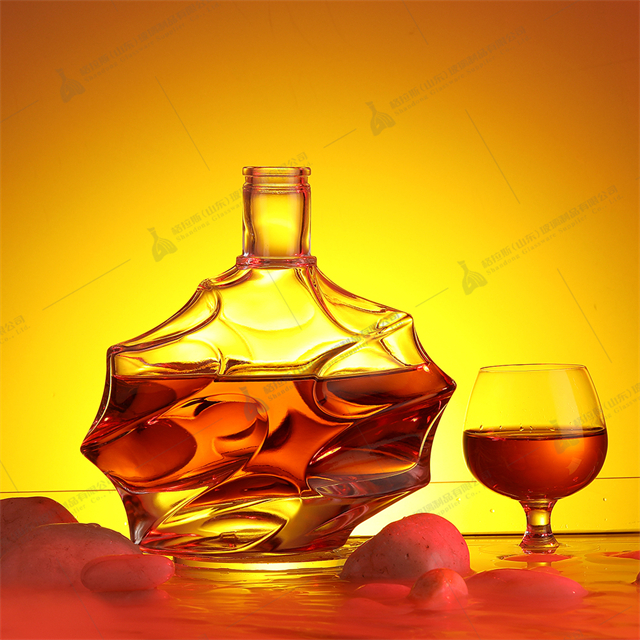 Chine Bouteilles d'alcool en cristal de verre de 750 ml pour fournisseurs  et fabricants de vodka - Grossiste - CHEER